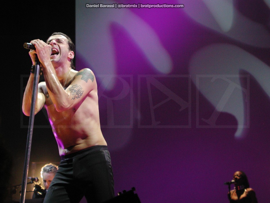 Depeche Mode - Live