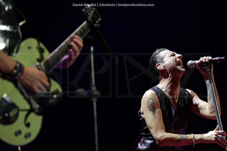 Depeche Mode - Live